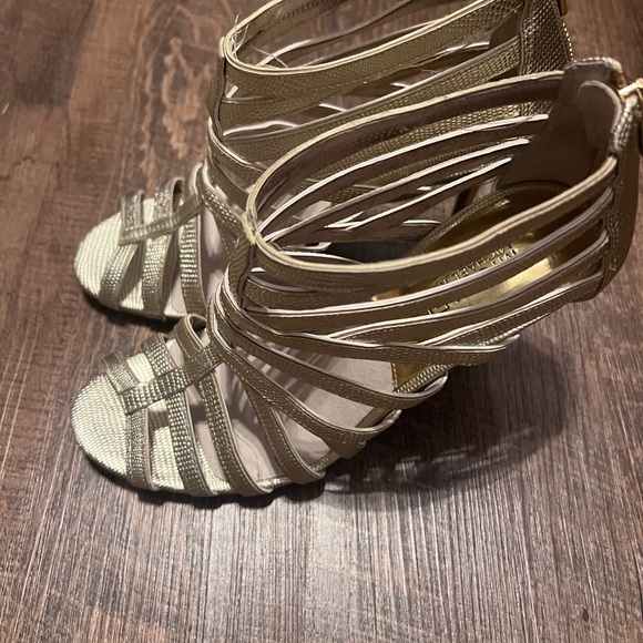 Michael Kors Gold Strappy Heels Size 8 - Picture 6 of 16